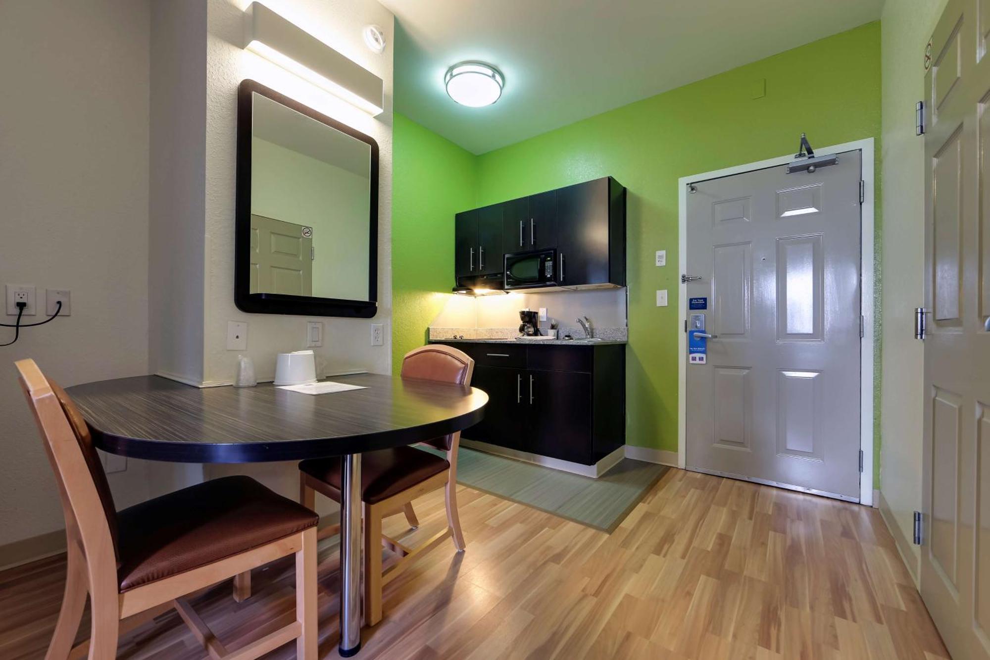 Studio 6 Toronto - Mississauga With Kitchenettes Екстер'єр фото